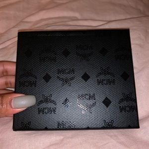 MCM Sliver Leather Card Case